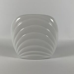 Vintage 80s Art Deco Revival Small White Shell Wave Ceramic Vase Taiwan 4"